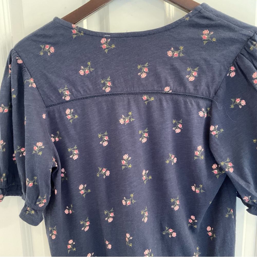 Lucky Brand Floral Ruffle Short Sleeve Top - NWT - Small - Picture 10 of 10
